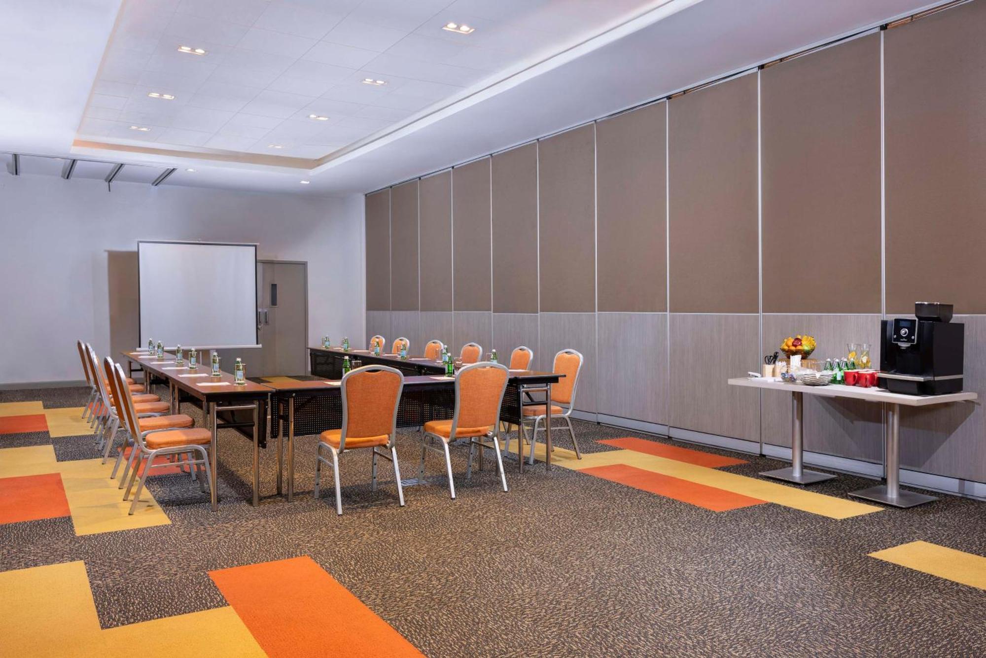 Park Inn By Radisson Iloilo Εξωτερικό φωτογραφία