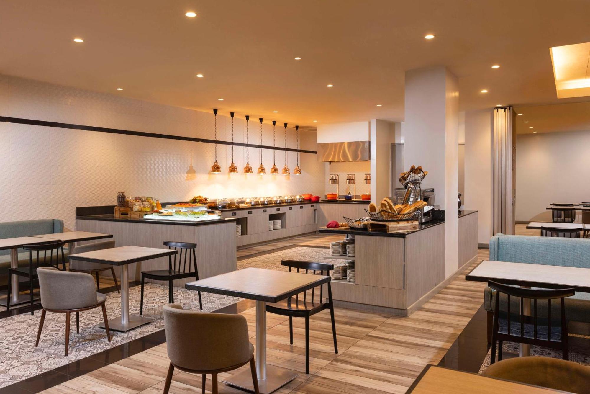 Park Inn By Radisson Iloilo Εξωτερικό φωτογραφία