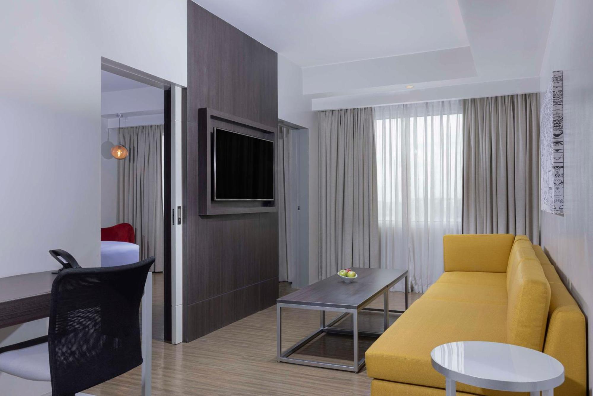 Park Inn By Radisson Iloilo Εξωτερικό φωτογραφία